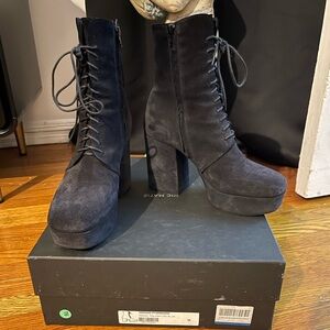 VIC MATIE suede lace up up boots